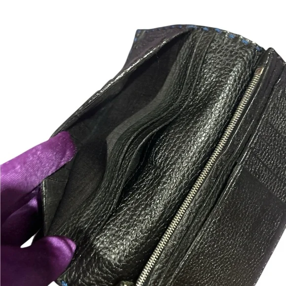 Fendi Blue Pebbled Leather Wallet with Elegant Design - Picture 10 of 11